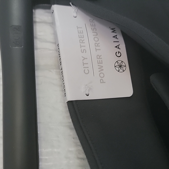 Gaiam City Street Trouser - Picture 4 of 9